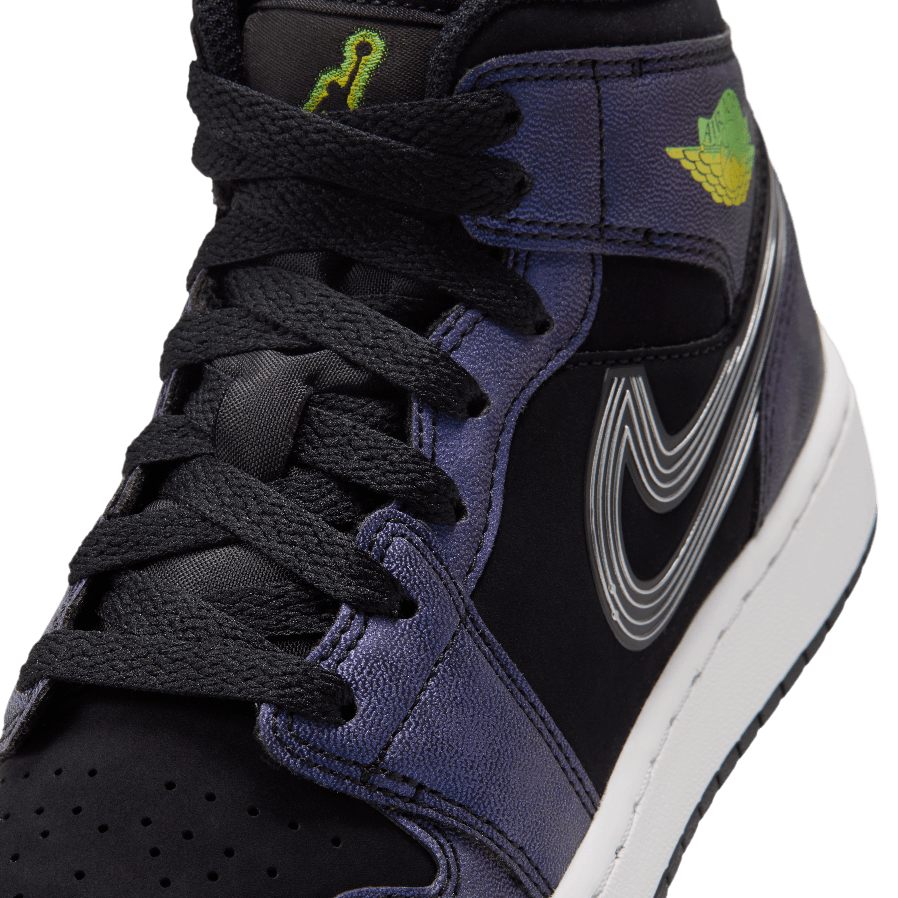 Air Jordan 1 Mid SE Space Jam (2026) (GS) Angle 6