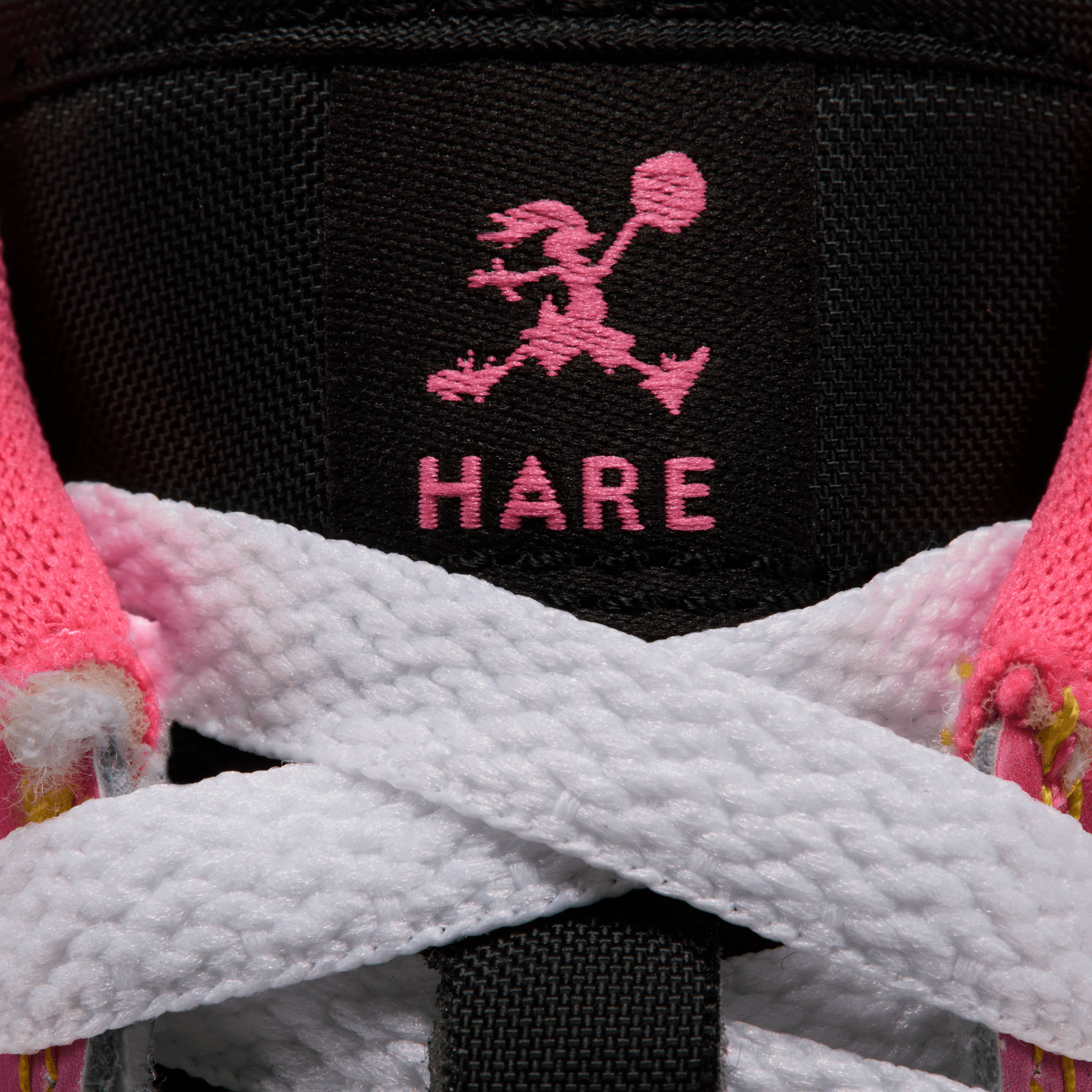 Air Jordan 1 Low SE Lola Bunny (PS) Angle 8
