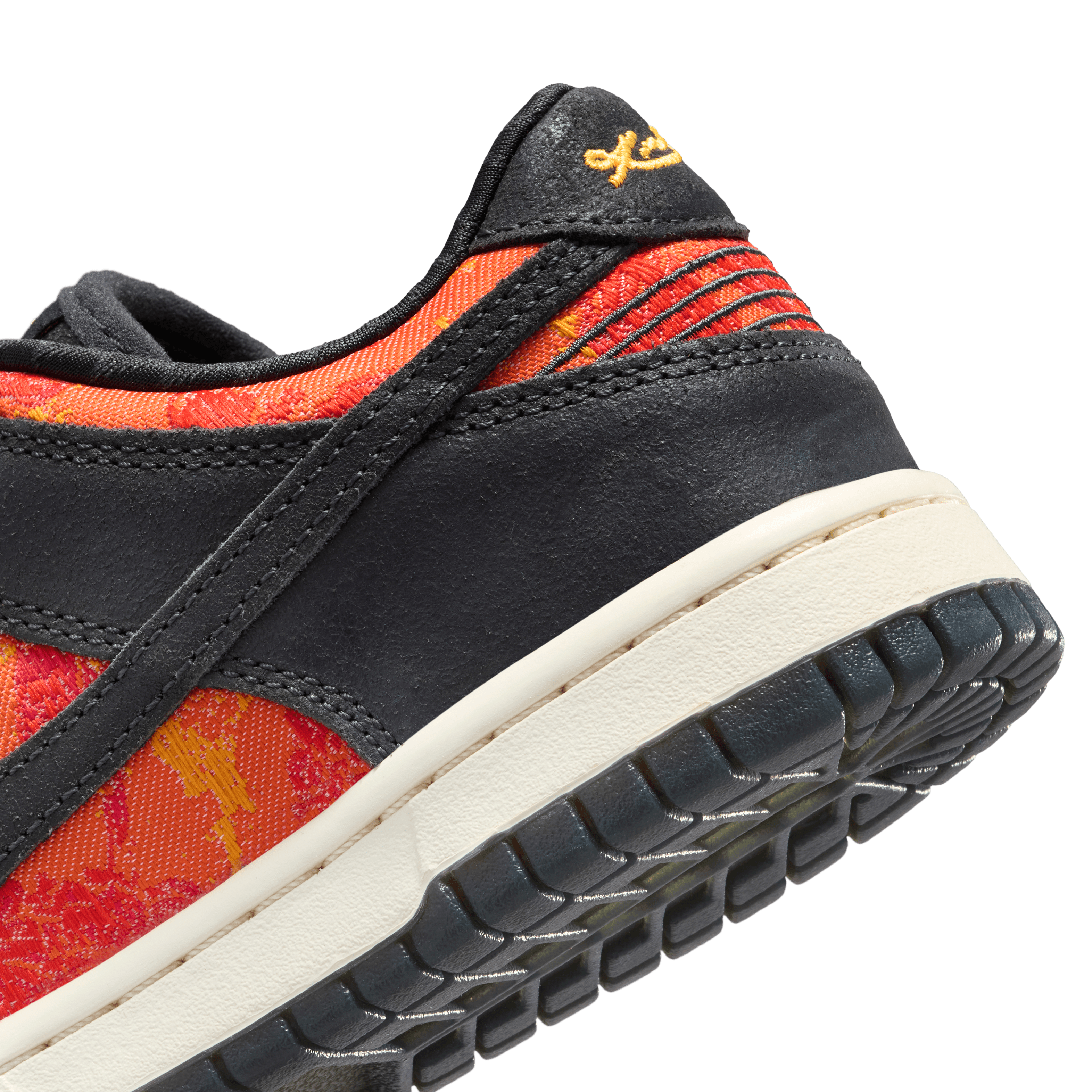 Nike Kobe Dunk Low Protro Mamba Eterno (GS) Angle 7