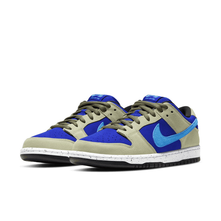 Nike SB Dunk Low Celadon Angle 2