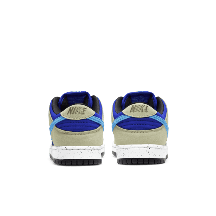 Nike SB Dunk Low Celadon Angle 3
