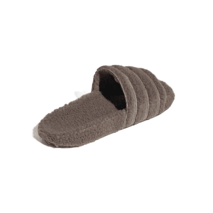 adidas Adilette Cozy Slides Simple Brown Angle 3