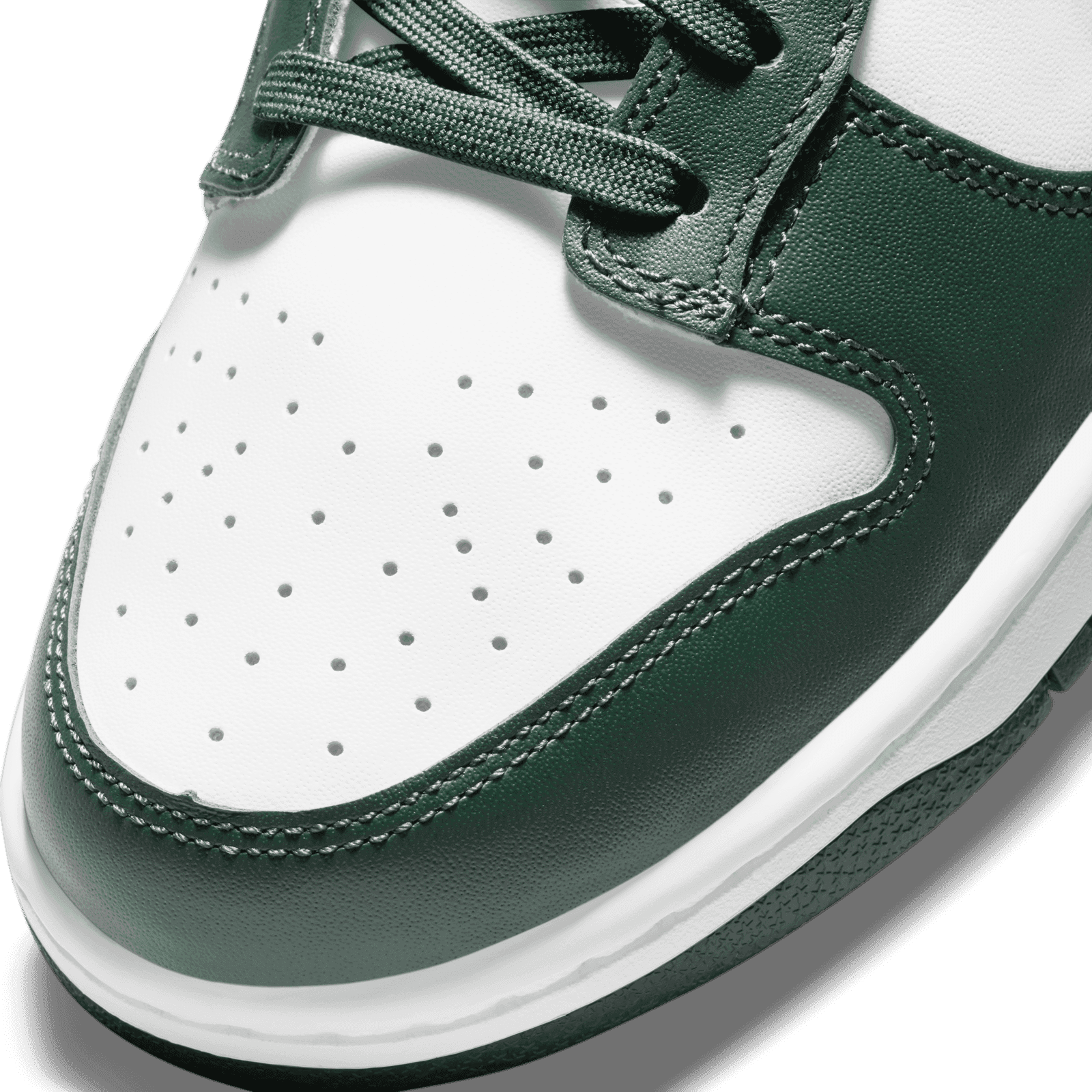 nike dunk low michigan state on feet