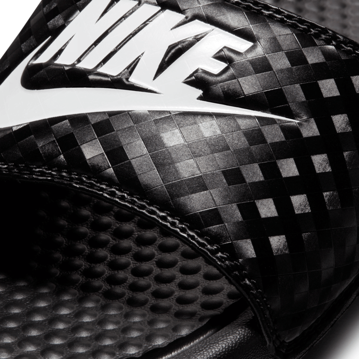Nike Benassi Jdi Black White (W) Angle 3