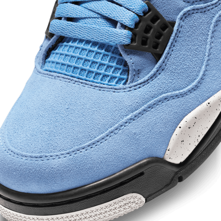 Jordan 4 Retro University Blue Angle 4