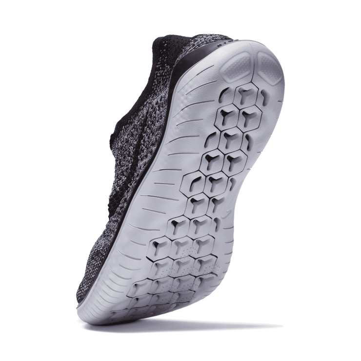 Nike Free RN Flyknit 2018 Oreo (W) Angle 5