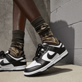Nike Dunk Low Panda (W) Angle 4