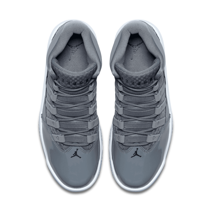 Nike Max Aura Cool Grey Angle 1