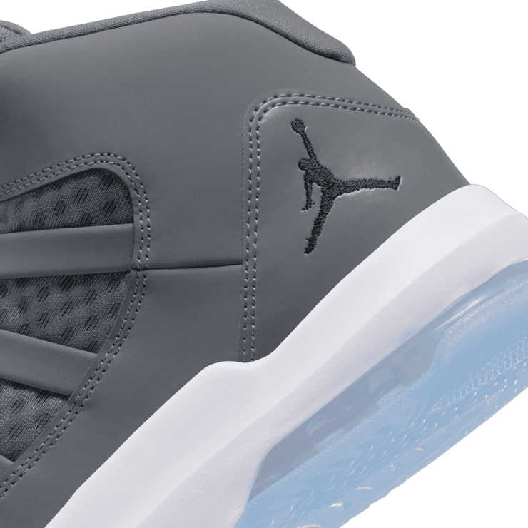 Nike Max Aura Cool Grey Angle 5