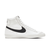 Nike Blazer Mid 77 Vintage White Black Angle 1
