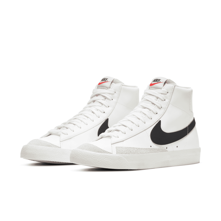 Nike Blazer Mid 77 Vintage White Black Angle 3