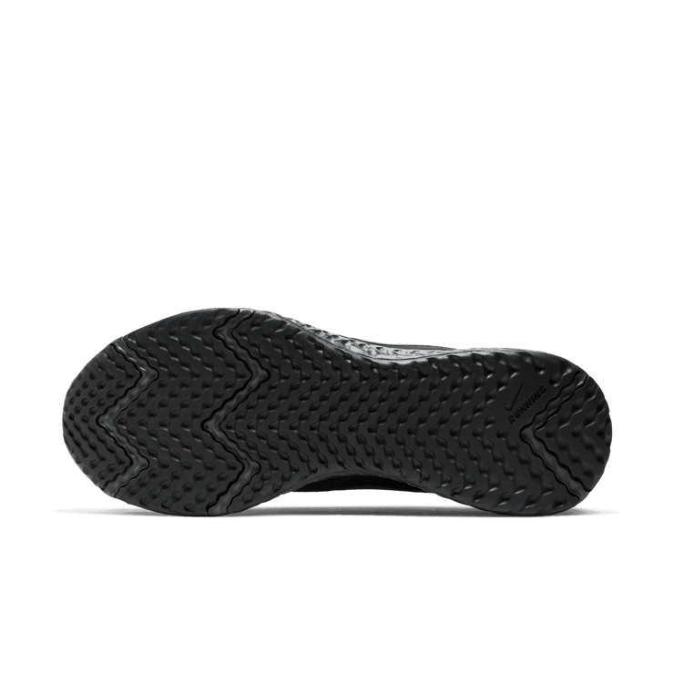 Nike Revolution 5 Black/Anthracite Angle 0