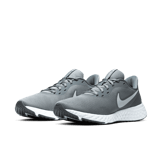 Nike Revolution 5 Cool Grey Angle 2