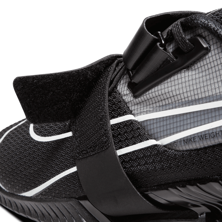 Nike Romaleos 4 Black White Angle 1