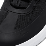 Nike SB Nyjah Free 2 Black White Angle 4