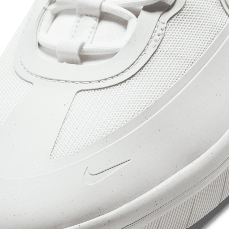 Nike SB Nyjah Free 2 Summit White Black Angle 4