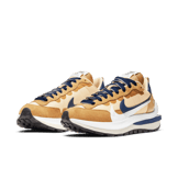 Nike VaporWaffle sacai Sesame and Blue Void Angle 2