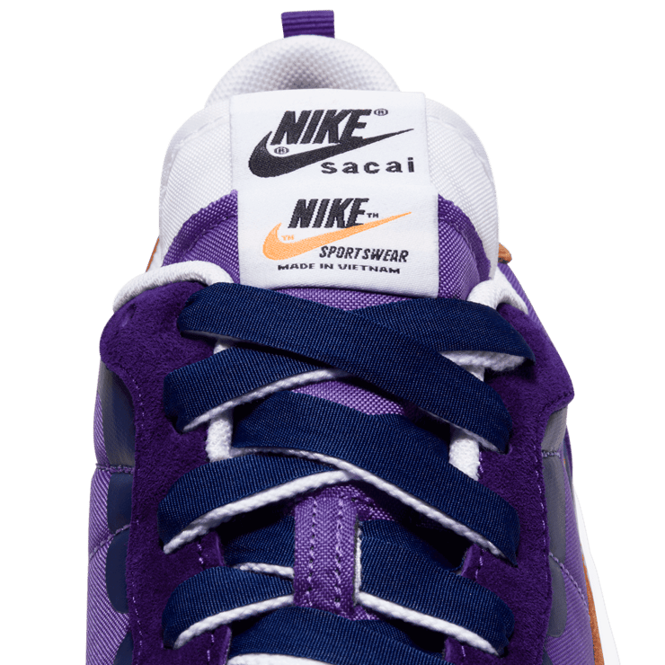 Nike VaporWaffle Sacai Dark Iris Angle 6