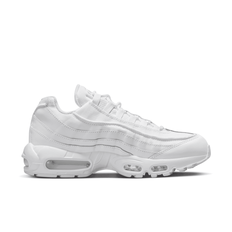 Nike Air Max 95 Essential White Grey Fog Angle 1