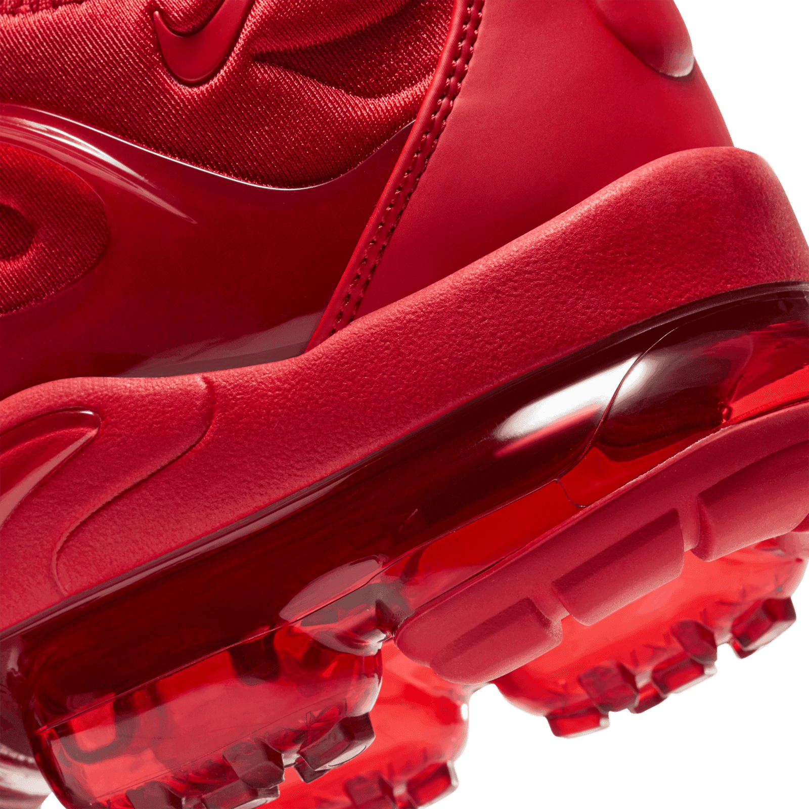 nike air vapormax plus tn triple red