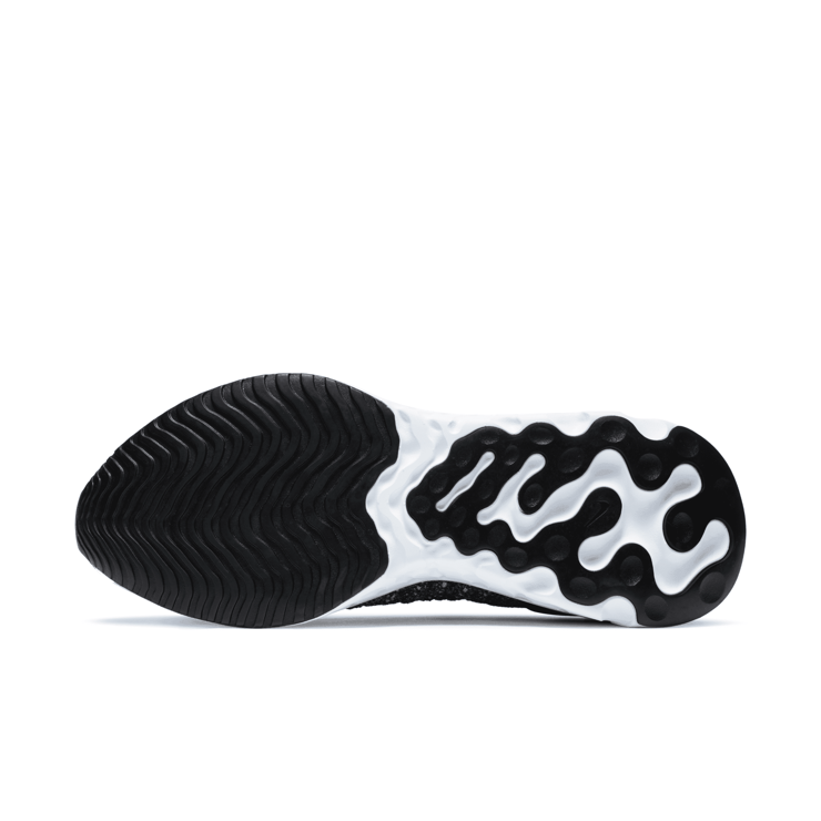 Nike React Phantom Run Flyknit 2 Black White Blend Angle 0