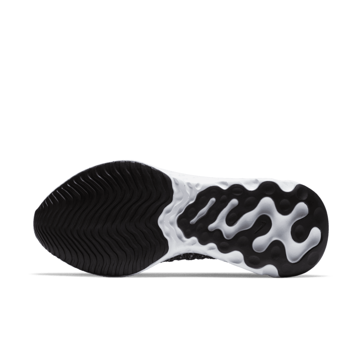 Nike React Phantom Run Flyknit 2 Oreo (W) Angle 0