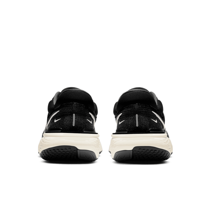 Nike ZoomX Invincible Run Flyknit Black White Angle 3