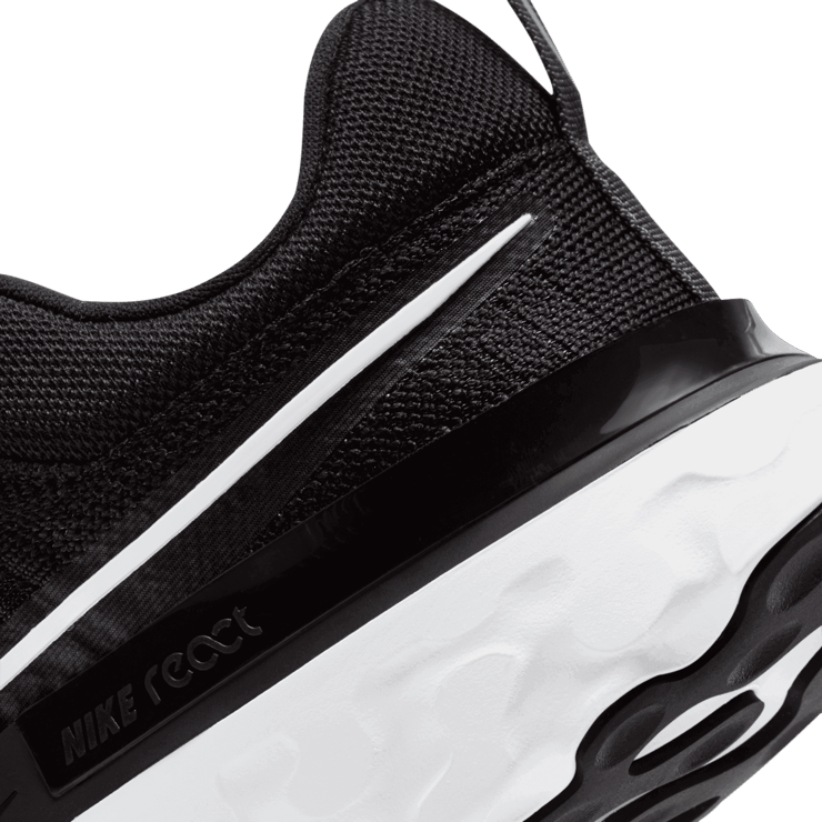 Nike React Infinity Run Flyknit 2 Black (W) Angle 5