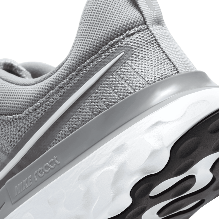 Nike React Infinity Run Flyknit 2 Particle Grey (W) Angle 5
