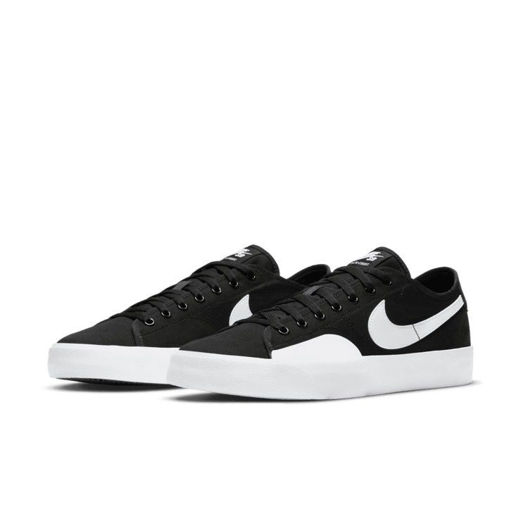 Nike SB Blazer Court Black White Angle 2