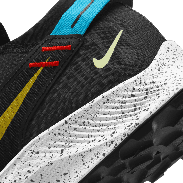 Nike Pegasus Trail 2 Black Dark Sulfur Angle 5