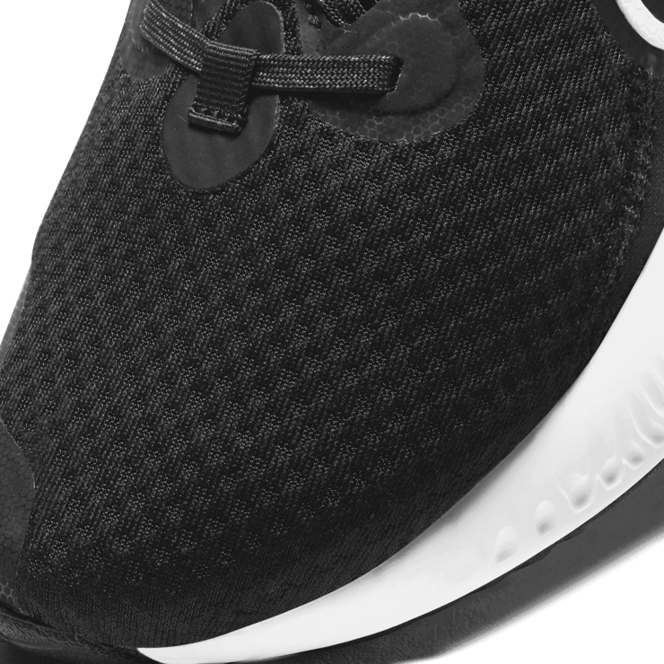 Nike Renew Run 2 Black White Angle 4