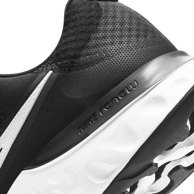 Nike Renew Run 2 Black White Angle 5