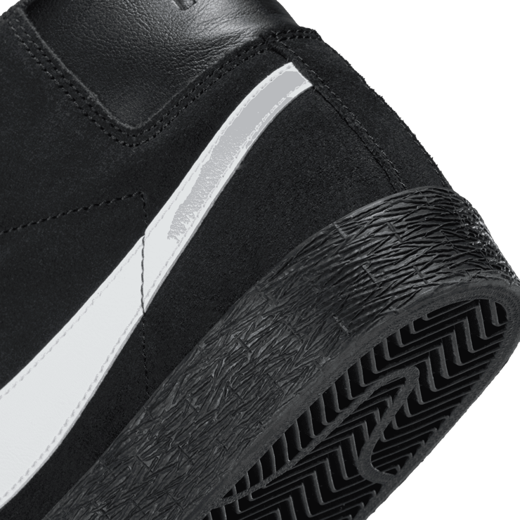 Nike SB Zoom Blazer Mid Black White Angle 5