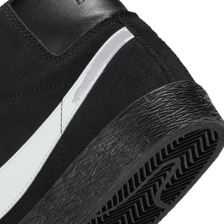Nike SB Zoom Blazer Mid Black White Angle 5