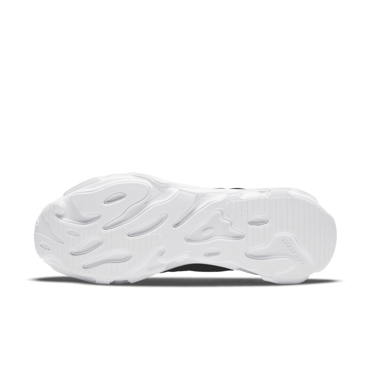 Nike React Live Black Angle 0