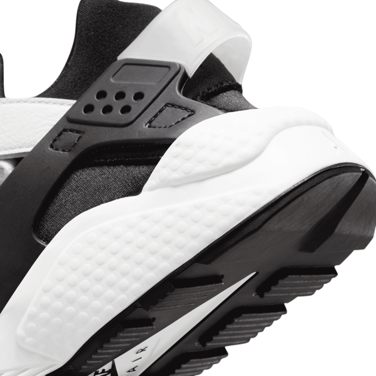 Nike Air Huarache OG Orca Angle 6