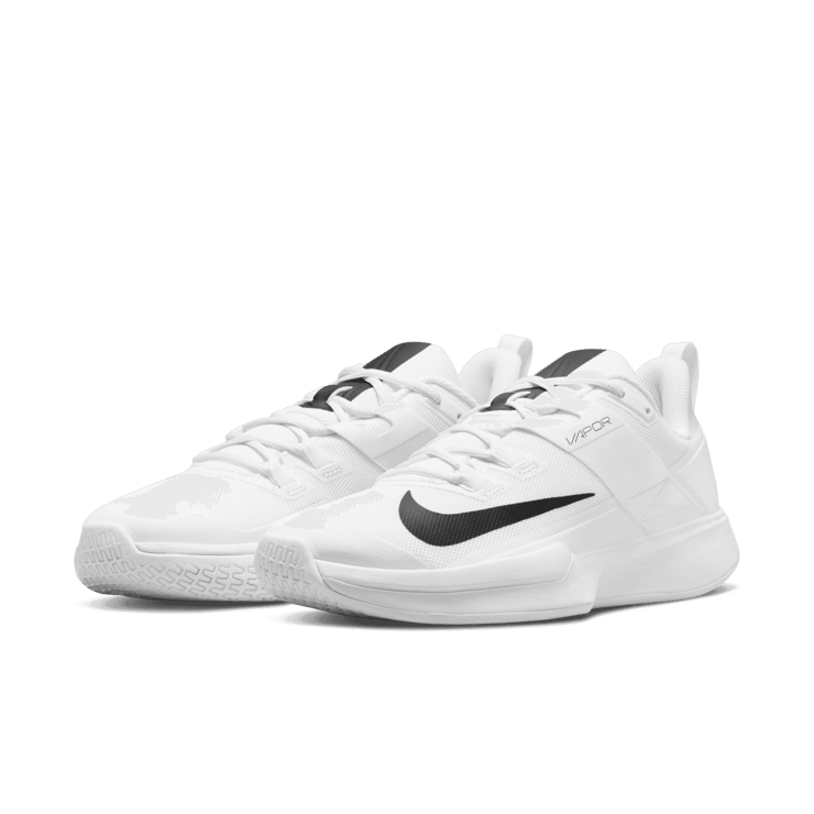 Nike Court Vapor Lite White Black Angle 2