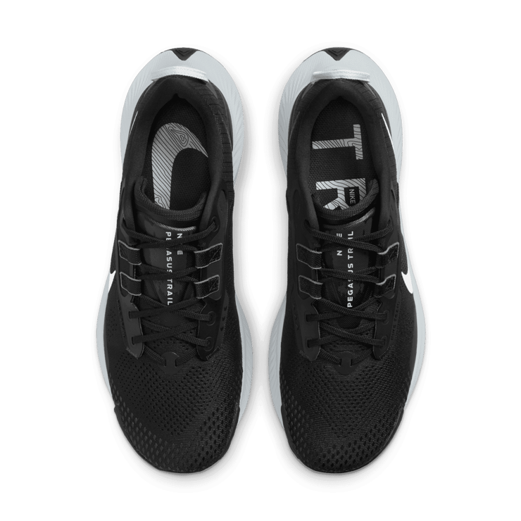 Nike Pegasus Trail 3 Black White Angle 1