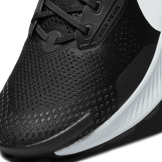 Nike Pegasus Trail 3 Black White Angle 4