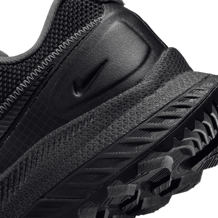 Nike React SFB Carbon Low Black Anthracite Angle 1