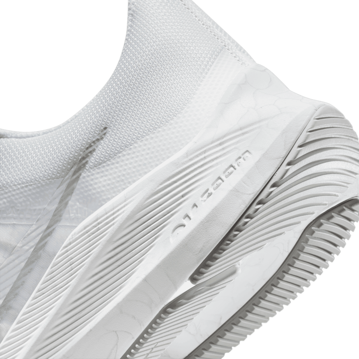 Nike Zoom Winflo 8 White Metallic Silver (W) Angle 5
