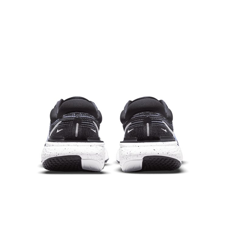 Nike ZoomX Invincible Run Flyknit White Black (W) Angle 3