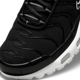 Nike Air Max Plus Black White (W) Angle 4