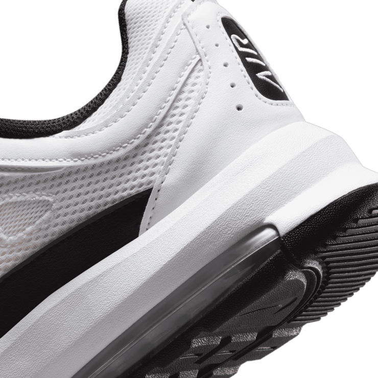 Nike Air Max AP White Bright Crimson Black Angle 5