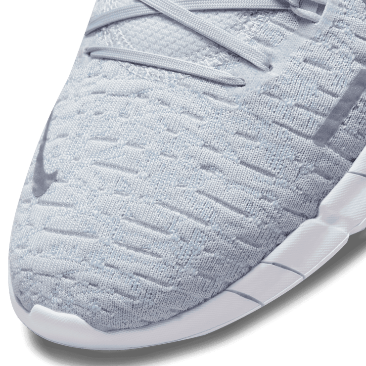 Nike Free Run 5.0 Pure Platinum (W) Angle 4