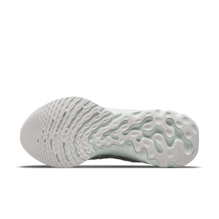 Nike React Infinity Run Flyknit 2 Platinum Tint Barely Green (W) Angle 0