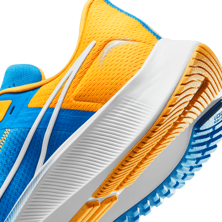 Nike Air Zoom Pegasus 38 Los Angeles Chargers Angle 5