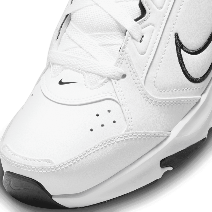 Nike Defy All Day White Black Angle 4