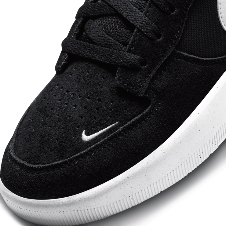 Nike SB Force 58 Black White Angle 1